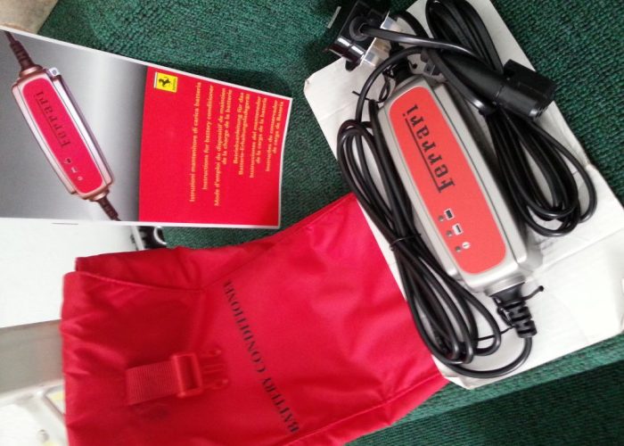 32.Battery-Charger.jpg